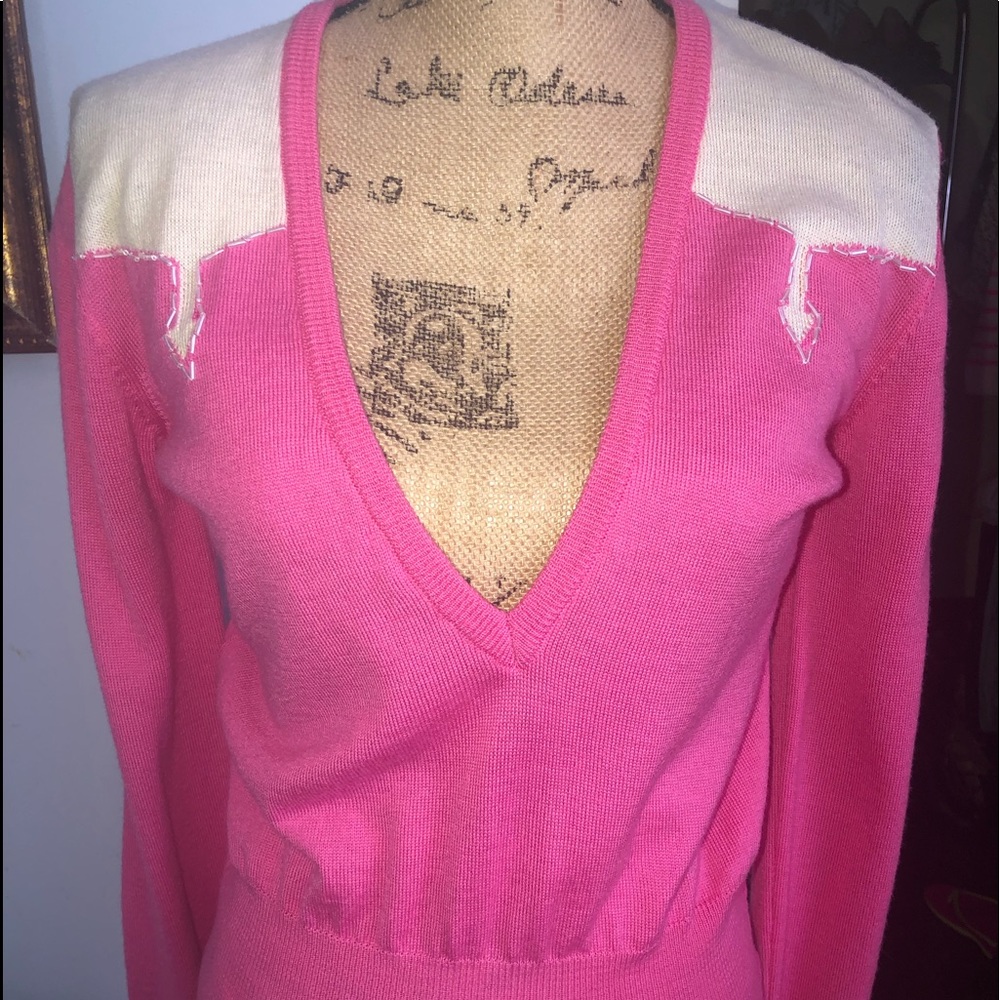 Stunning lightweight sweater